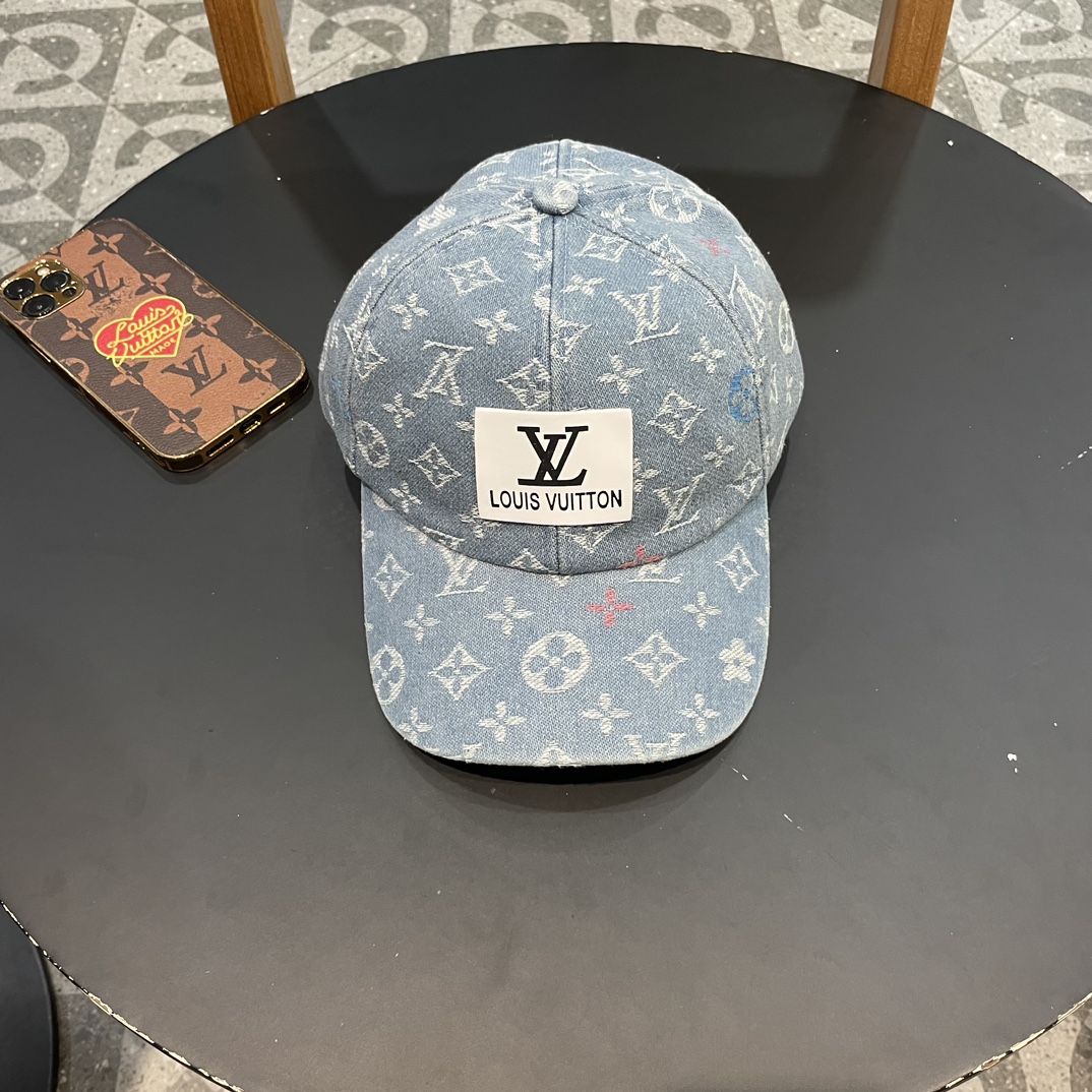 NO:202944,LV Louis Vuitton official website synchronizes the new denim baseball cap. The technology is upgraded with hot technology, the cowboy style is full of street style, which is more in line with the style of the current fashionable little brother and sister. The airport street photography is super cool!  Hat fisherman hat baseball hat knit hat, hat, louis vuitton, louis vuitton, espadrilles,hats19860909LV路易威登官网同步高版本 新款牛仔棒球帽 火爆技术升级,洗水牛仔风街头风十足 更符合现在时尚小哥哥小姐姐的style,机场街拍超飒！帽子渔夫帽棒球帽针织帽,帽子,louis vuitton,louis vuitton,espadrilles,hats,hat