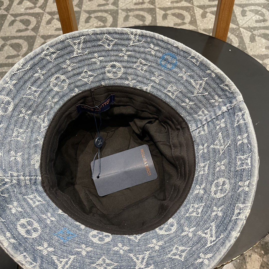  LV 新款牛仔渔夫帽 新工艺面料，巨遮脸！一年四季都可以戴材质 57cm