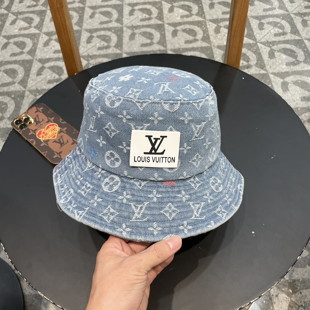 NO:202941,LV new denim fisherman hat new craft fabric, huge face covering!  Material can be worn all year round 57cm hat Fisherman hat Baseball hat Knitted hat, hat, louis vuitton, espadrilles, hats19860909LV 新款牛仔渔夫帽 新工艺面料,巨遮脸！一年四季都可以戴材质 57cm帽子渔夫帽棒球帽针织帽,帽子,louis vuitton,espadrilles,hats,hat