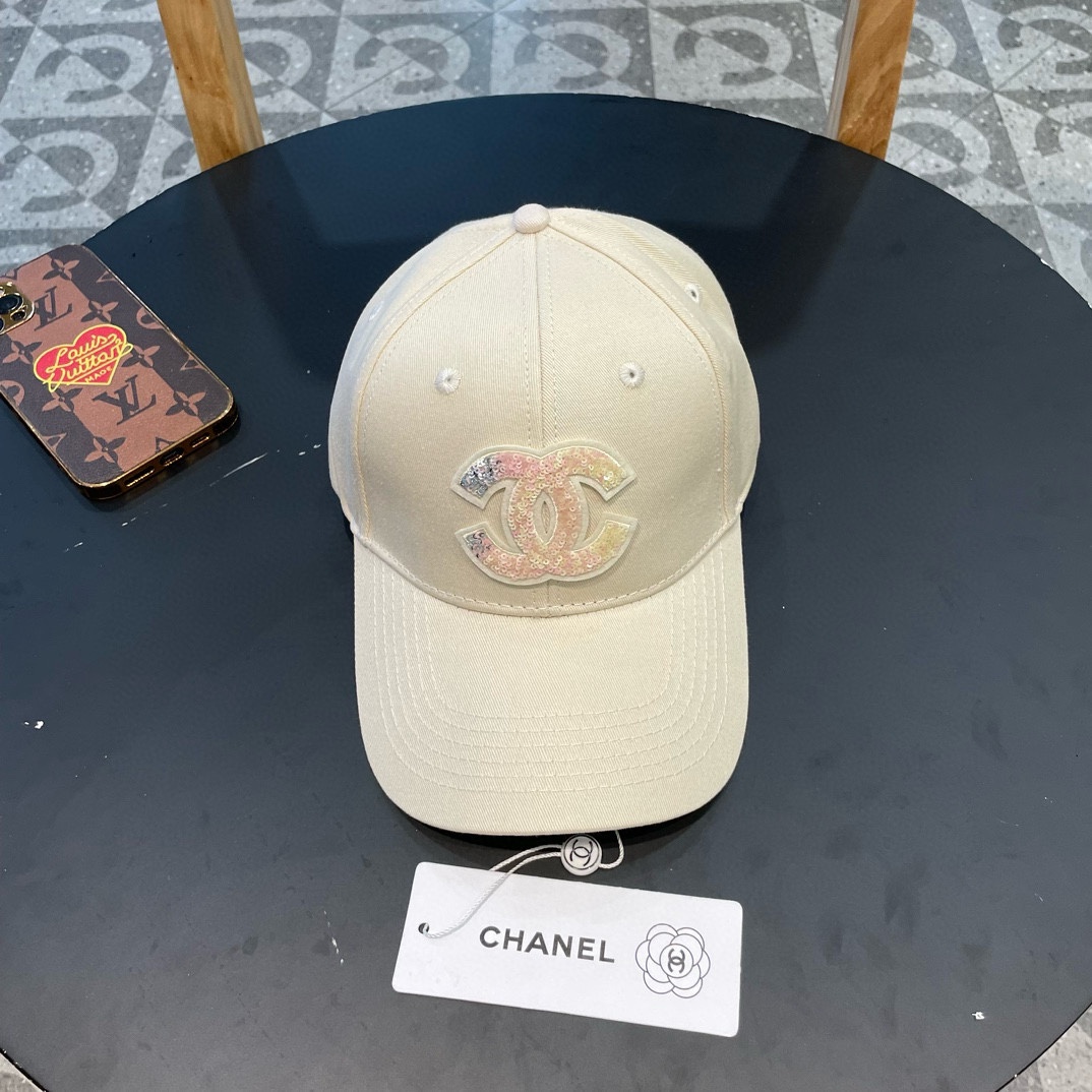 NO:202895,Chanel's new letter logo baseball cap, cool colors, different styles for men and women, the first batch is shipped first!  A must-have for fragrant powder!  Hat fisherman hat baseball hat knit hat, hat, chanel, espadrilles, hats19860909香奈儿新款字母logo棒球帽,很酷的色系,男女佩戴都有不同style,第一批抢先出货！香粉必入款！帽子渔夫帽棒球帽针织帽,帽子,chanel,espadrilles,hats,hat