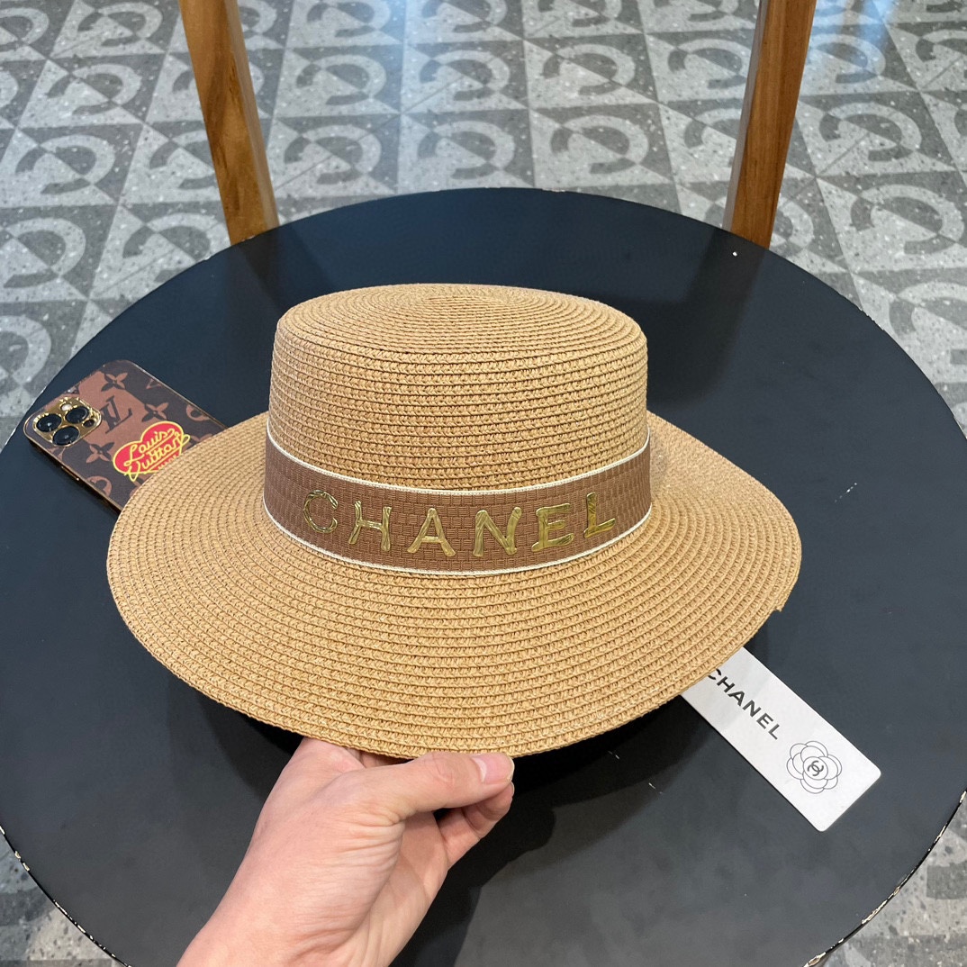 NO:204522,【CHANEL Chanel】 new flat-top straw hat, beach style, simple and elegant, versatile items~ the first choice for outing, hat, fisherman hat, baseball hat, knit hat, hat, chanel, chanel, espadrilles, hats19860909【CHANEL香奈儿】的新款平顶草帽,沙滩风,简约大方,百搭单品～出街首选,帽子渔夫帽棒球帽针织帽,帽子,chanel,chanel,espadrilles,hats,hat