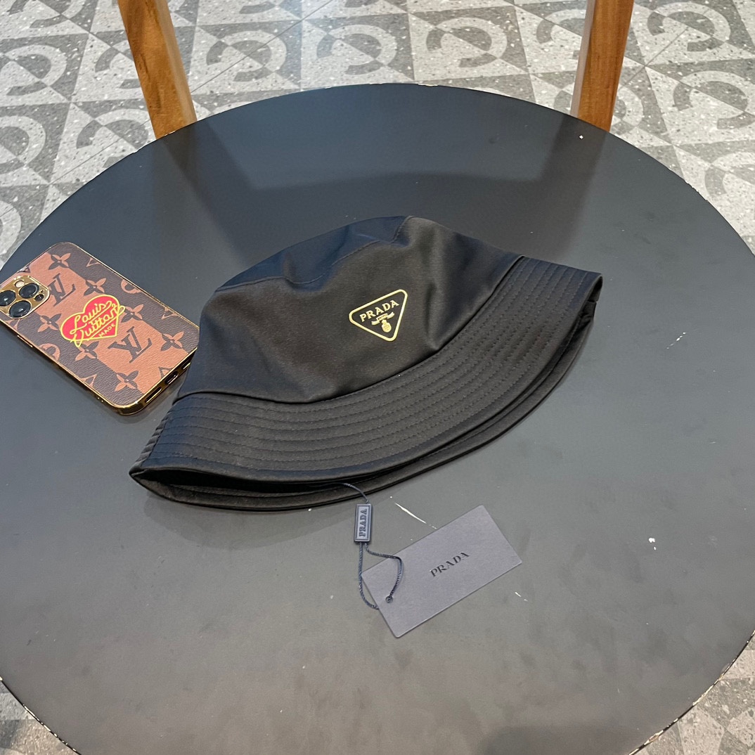 NO:204442,RADA Prada] New triangle fisherman's hat, big brand model is super easy to match, buy it now!  Hat fisherman hat baseball hat knit hat, hat, prada, espadrilles, hats19860909RADA普拉达】新款三角标渔夫帽,大牌款超好搭配,赶紧入手！帽子渔夫帽棒球帽针织帽,帽子,prada,espadrilles,hats,hat