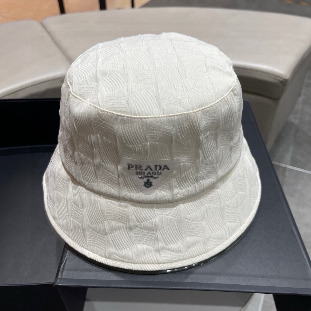 NO:204453,Spring Pr@da Prada inverted triangle fisherman hat, same style on the show, soft and comfortable fabric, versatile casual style, close your eyes!  Hat fisherman hat baseball hat knit hat, hat, prada, espadrilles, hats19860909春款Pr@da 普拉达倒三角渔夫帽 秀场同款,面料柔软舒适 百搭休闲款,闭眼入！ 帽子渔夫帽棒球帽针织帽,帽子,prada,espadrilles,hats,hat
