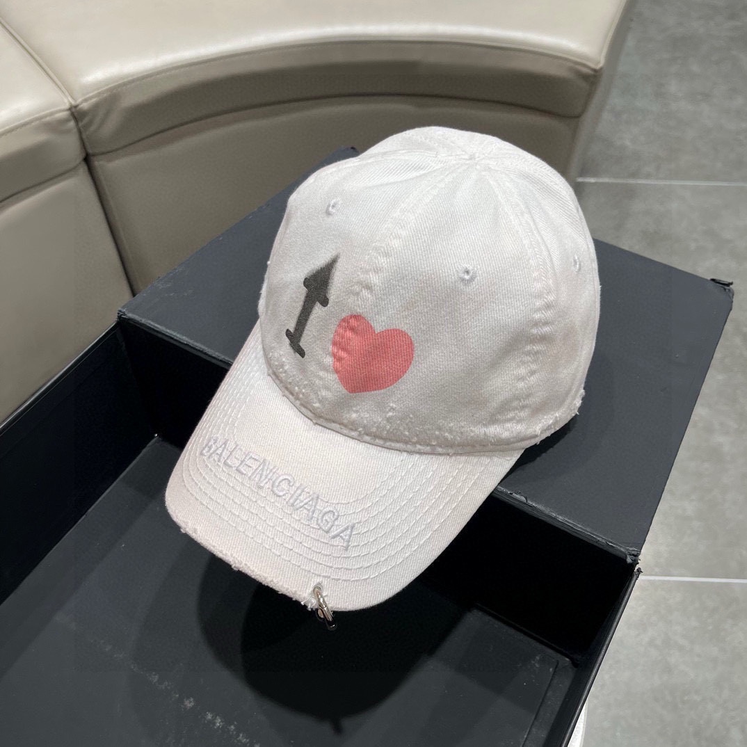 NO:204545,Balenclaga Balenclaga new embroidered simple baseball cap, new style shipped, big brand models are super easy to match, buy them now!  Hat fisherman hat baseball hat knit hat, hat, balenciaga, balenciaga, christian louboutin, espadrilles, hats19860909Balenclaga巴黎世家新款刺绣简约款棒球帽,新款出货,大牌款超好搭配,赶紧入手！ 帽子渔夫帽棒球帽针织帽,帽子,balenciaga,balenciaga,christian louboutin,espadrilles,hats,hat