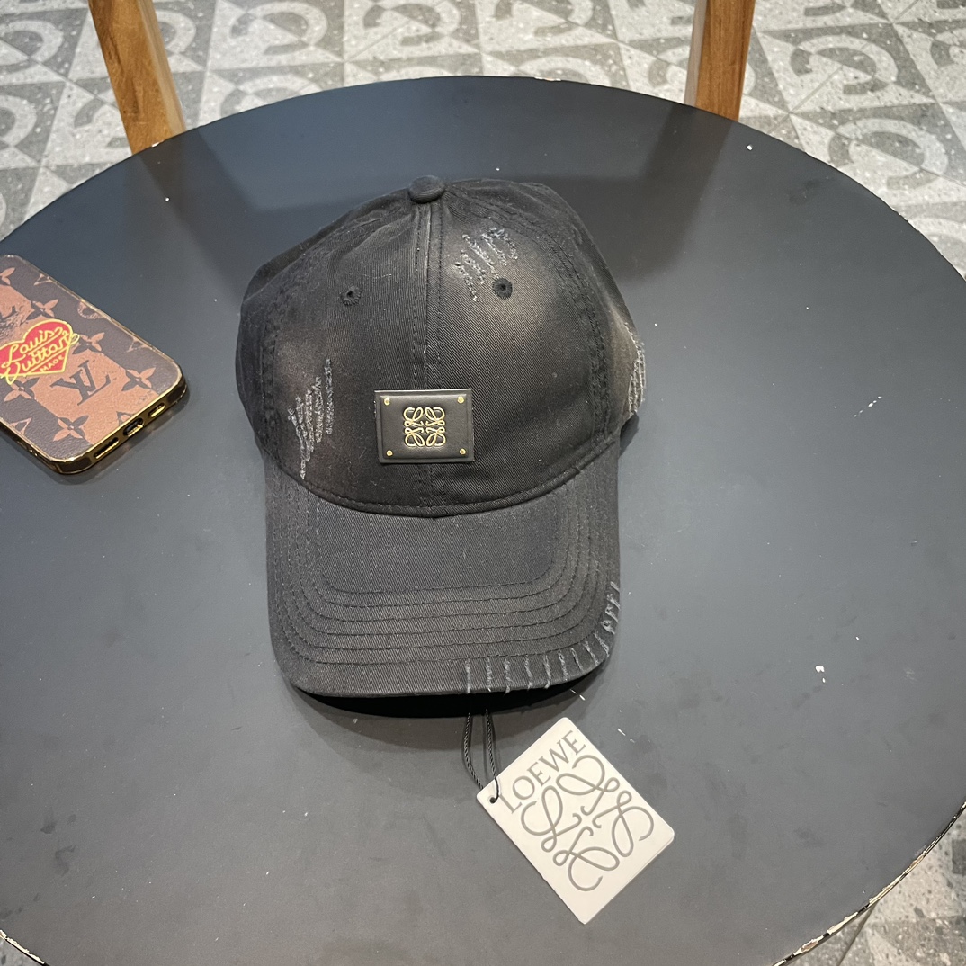 NO:204361,LOEWE new baseball cap classic Loewe logo, male and female style versatile and breathable, all seasons wearable hat Fisherman hat Baseball cap Knit hat, hat, loewe, loewe, espadrilles, hats19860909LOEWE罗意威新款棒球帽 经典罗意威标志,男女同款 百搭透气,四季可佩戴帽子渔夫帽棒球帽针织帽,帽子,loewe,loewe,espadrilles,hats,hat