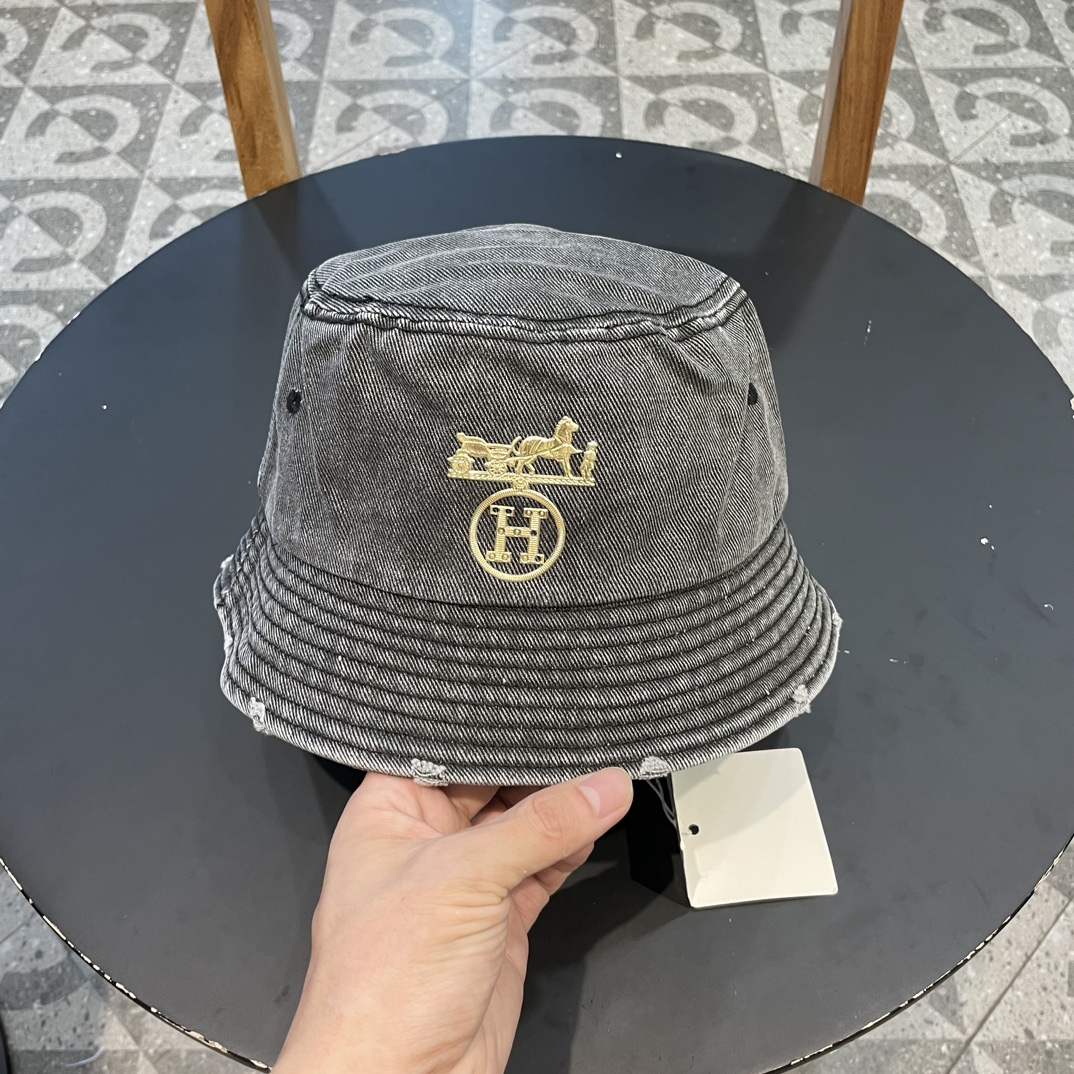 NO:205787,Hermes autumn and winter 6cm small hat brim American retro washing old cowboy fisherman hat bucket hat fisherman hat baseball hat knit hat, hat, hermes, espadrilles, hats19860909爱马仕秋冬 6cm小帽檐 美式复古水洗做旧牛仔渔夫帽 水桶帽帽子渔夫帽棒球帽针织帽,帽子,hermes,espadrilles,hats,hat