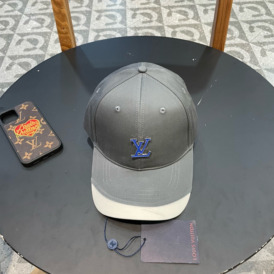NO:206414,[LV] New counters are synchronized with color-blocking baseball caps, and the counters are shipped simultaneously. Big brand models are super easy to match, so buy them quickly!  Hat fisherman hat baseball hat knit hat, hat, louis vuitton, espadrilles,hats19860909【LV】新款专柜同步拼色棒球帽,专柜同步出货,大牌款超好搭配,赶紧入手！帽子渔夫帽棒球帽针织帽,帽子,louis vuitton,espadrilles,hats,hat