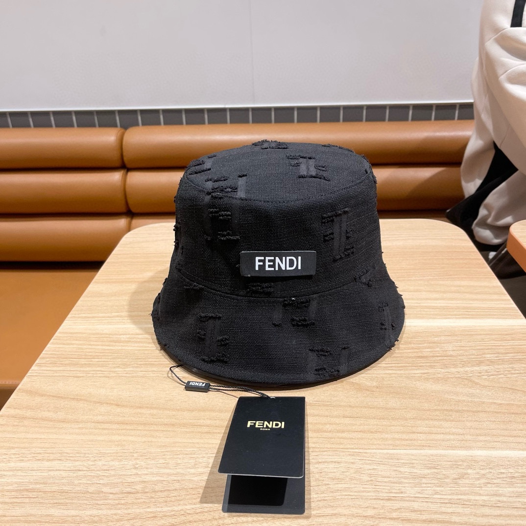 NO:206354,FD Fendi new straw hat, fisherman hat, high-end custom style, running meter, women's head circumference is about 57cm hat, fisherman hat baseball hat knit hat, hat, fendi, espadrilles, hats19860909FD芬迪新款草帽,渔夫帽,高级定制款,跑量王,女款头围57cm左右帽子渔夫帽棒球帽针织帽,帽子,fendi,espadrilles,hats,hat