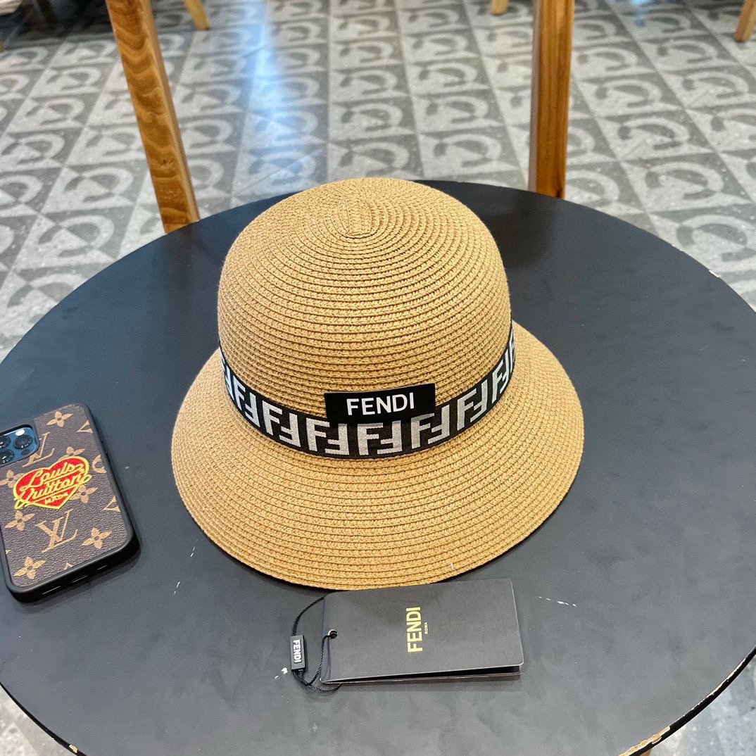 【FENDI】Nuevo modelo 2024 de sombrero de paja tejido para el sol, estilo playero, simple y elegante, artículo versátil. …