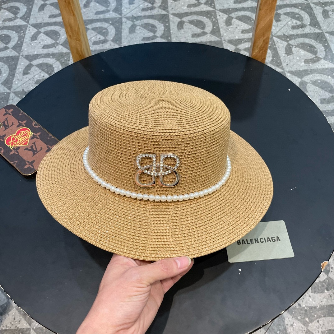 NO:206547,[Balenciaga]'s new straw woven straw hat basin hat beach style, simple and elegant, versatile items~ the first choice for outing the street, the new hat shape is super beautiful, the new product is on the shelves of the straw hat fisherman's hat baseball hat, hat, balenciaga, espadrilles, espadrilles, hats19860909【巴黎世家】 的新款草编遮阳草帽盆帽沙滩风,简约大方,百搭单品～出街首选,新款帽型超美腻,新品上架帽子草帽渔夫帽棒球帽,帽子,balenciaga,espadrilles,espadrilles,hats,hat
