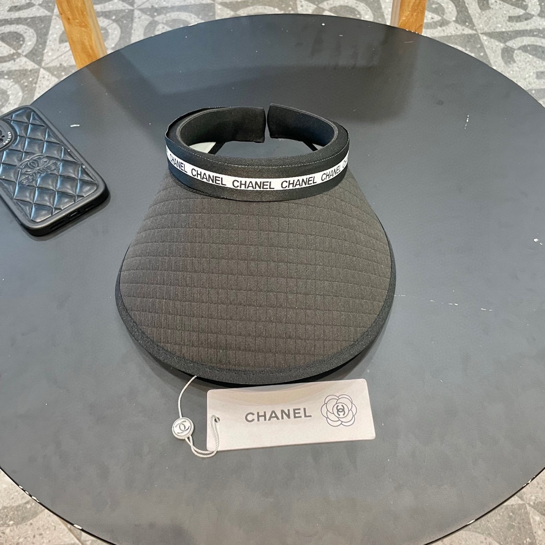 NO:207152,Chanel's new summer new live broadcast sun hat empty top hat, big brand shipment, super convenient!  Easy to match!  Essential hats, straw hats, fisherman hats, baseball hats, hats, chanels, espadrilles, hats19860909香奈儿新款夏季新款直播爆款遮阳帽空顶帽,大牌出货,超方便！好搭！出街必备帽子草帽渔夫帽棒球帽,帽子,chanel,espadrilles,hats,hat