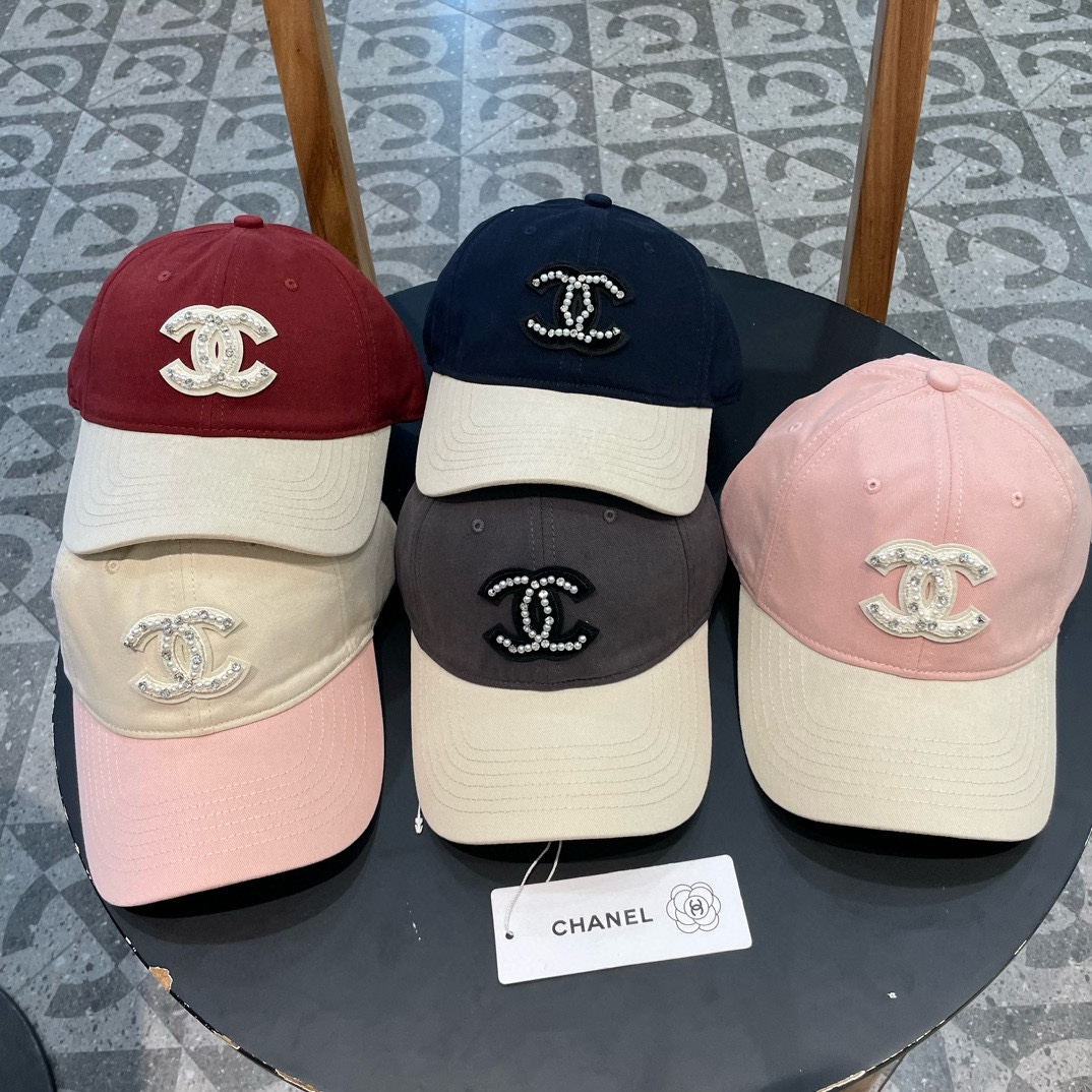 NO:206988,Chanel's new color-blocking baseball cap, cool colors, different styles for men and women, and the first batch is shipped first!  A must-have for fragrant powder!  Hat Straw Hat Fisherman Hat Baseball Hat, Hats, Chanel, espadrilles, hats19860909香奈儿新款拼色棒球帽,很酷的色系,男女佩戴都有不同style,第一批抢先出货！香粉必入款！帽子草帽渔夫帽棒球帽,帽子,chanel,espadrilles,hats,hat