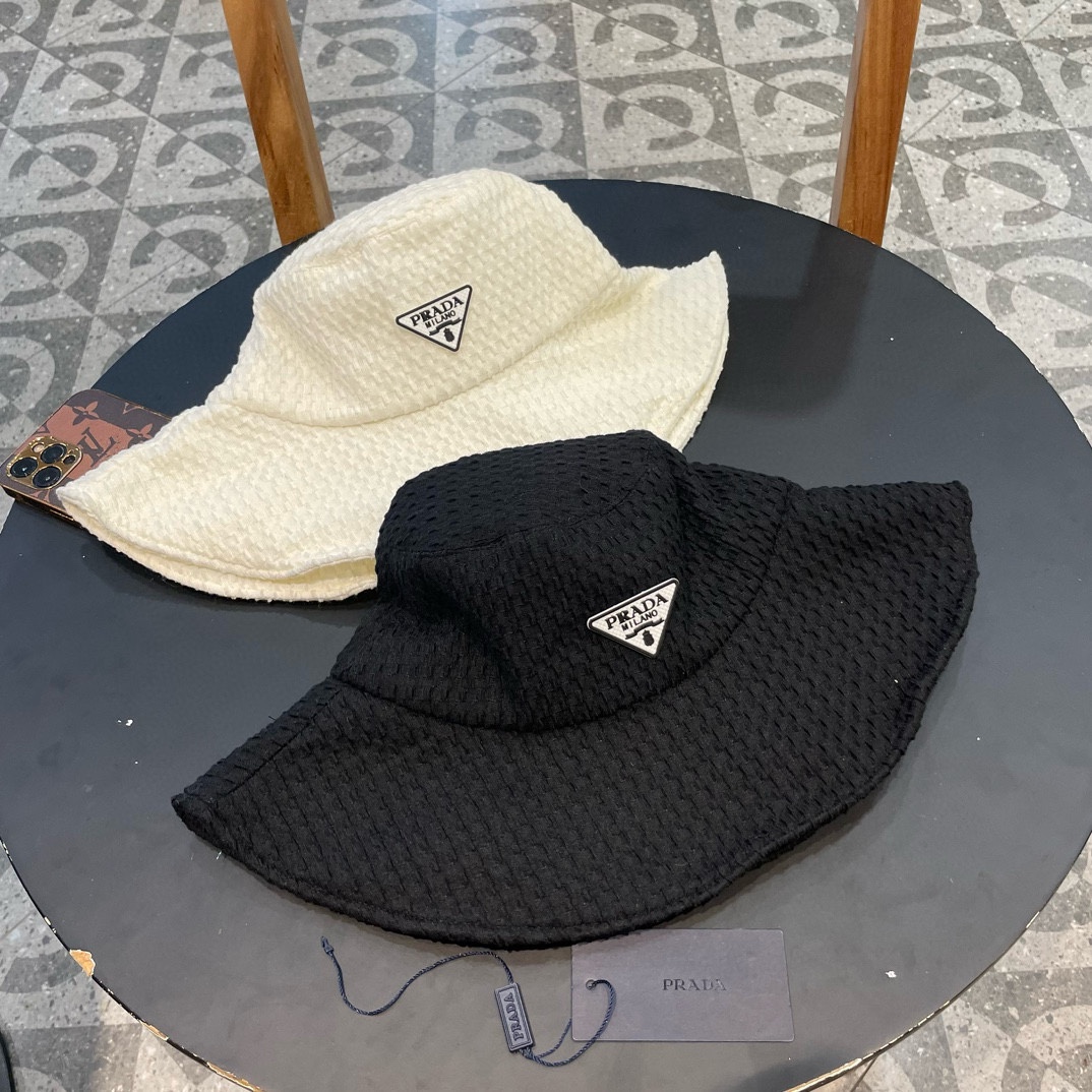 NO:206997,Balenciaga new four-season baseball cap sun protection sun hat showing face small polka dot fashion baseball cap trendy hat straw hat fisherman hat baseball cap, hat, balenciaga, espadrilles, hats19860909巴黎世家新款四季鸭舌帽防晒遮阳太阳帽显脸小波点时尚棒球帽潮帽子草帽渔夫帽棒球帽,帽子,balenciaga,espadrilles,hats,hat