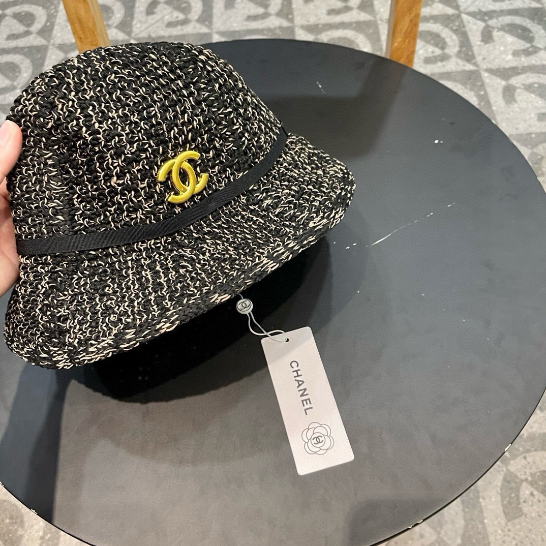 Chanel 夏季防晒草帽女2024新款镂空透气大檐遮阳帽海边度假渔夫帽盆帽