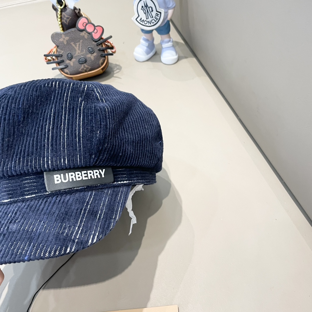   Burberry巴宝莉秋冬款南瓜帽，八角画家帽头围57cm