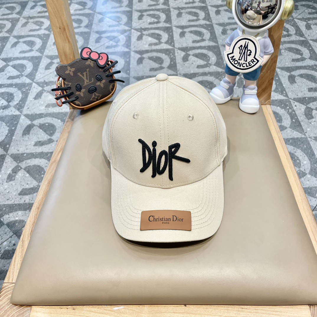 Gorra de béisbol Dior 迪奥 🧢 simple y elegante ❤时尚大方 🌹低调奢华 🥰 protección solar, moda y practicidad, modelo versátil 🙆�…