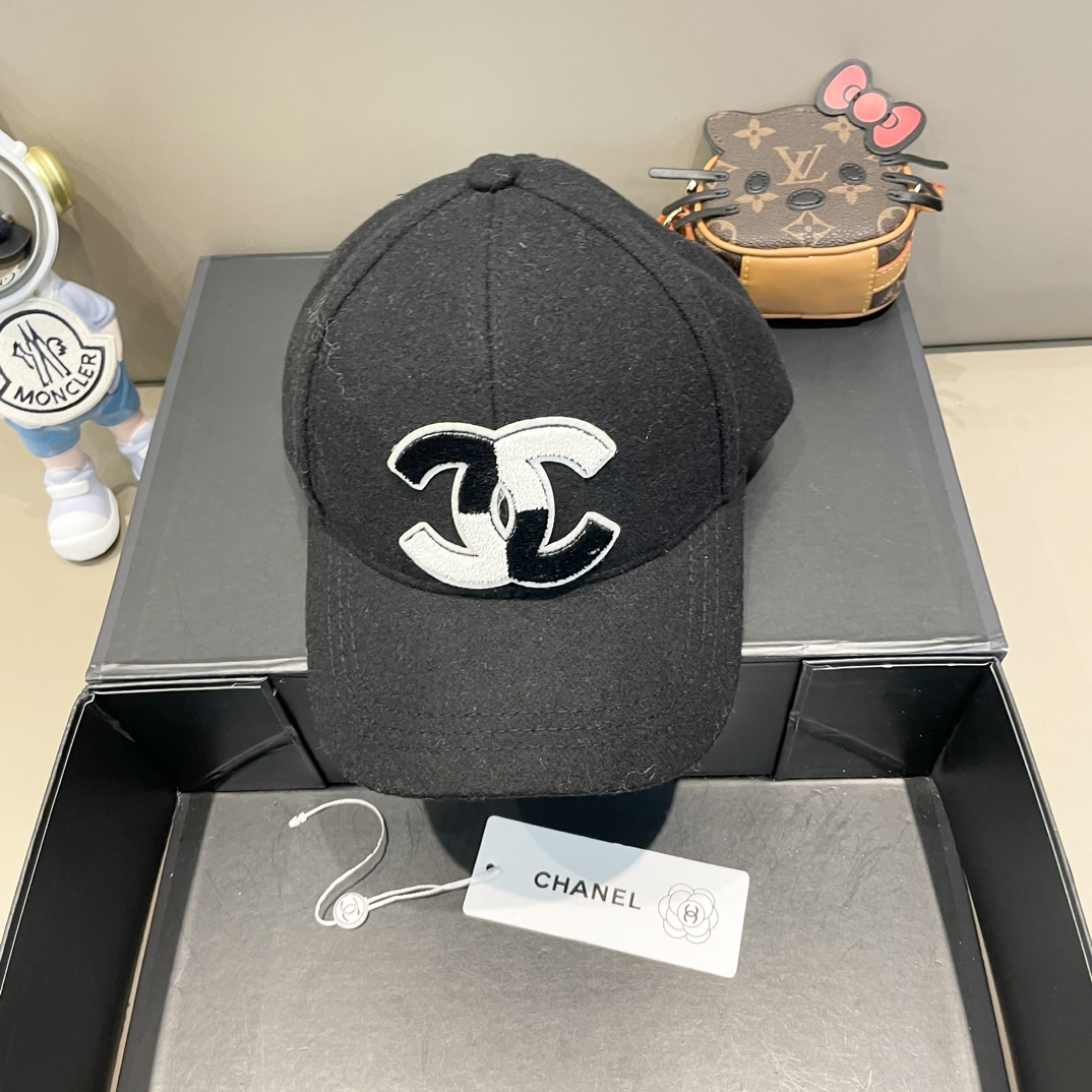 NO:209415,Chanel's new wool baseball cap, cool colors, different styles for men and women, first batch of hats, straw hats, fisherman hats, baseball caps, hats, chanel, espadrilles, hats19860909香奈儿新款羊毛料棒球帽,很酷的色系,男女佩戴都有不同style,第一批抢先出货帽子草帽渔夫帽棒球帽,帽子,chanel,espadrilles,hats,hat