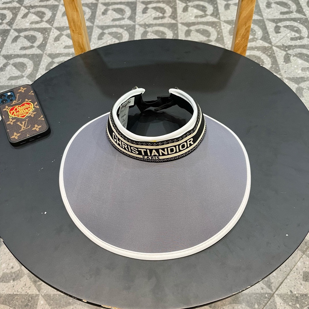 NO:209889,Dior Spring and summer ultra-fine decorative empty roof hat Super empty roof series, with a perfect color and lightweight portability!  Little fairy woman's hand must-have hat straw hat fisherman hat baseball hat, hat, dior, espadrilles, hats19860909迪奥 春夏超细装饰空顶帽 超空顶系列,颜色妥妥,轻便携带！小仙女人手必备帽子草帽渔夫帽棒球帽,帽子,dior,espadrilles,hats,hat