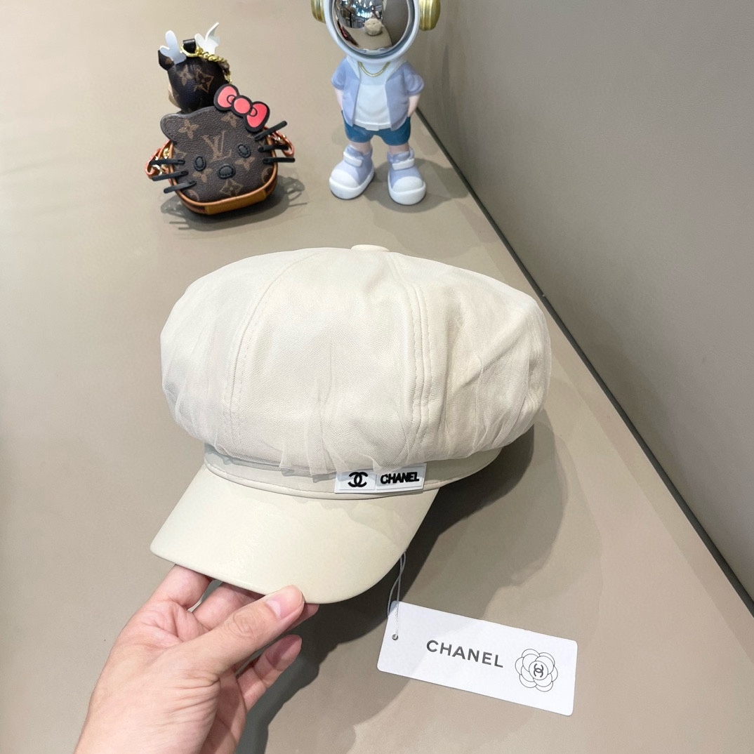 Chanel香奈儿新款🌟 新皮料 复古洋气的八角帽~ 不挑人 巨显脸小😍