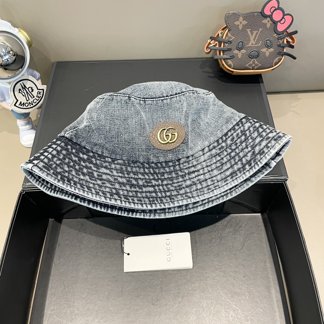 Gorra de pescador de mezclilla con logo de Gucci, estilo retro de mezclilla, el patrón clásico sigue siendo encantador.…