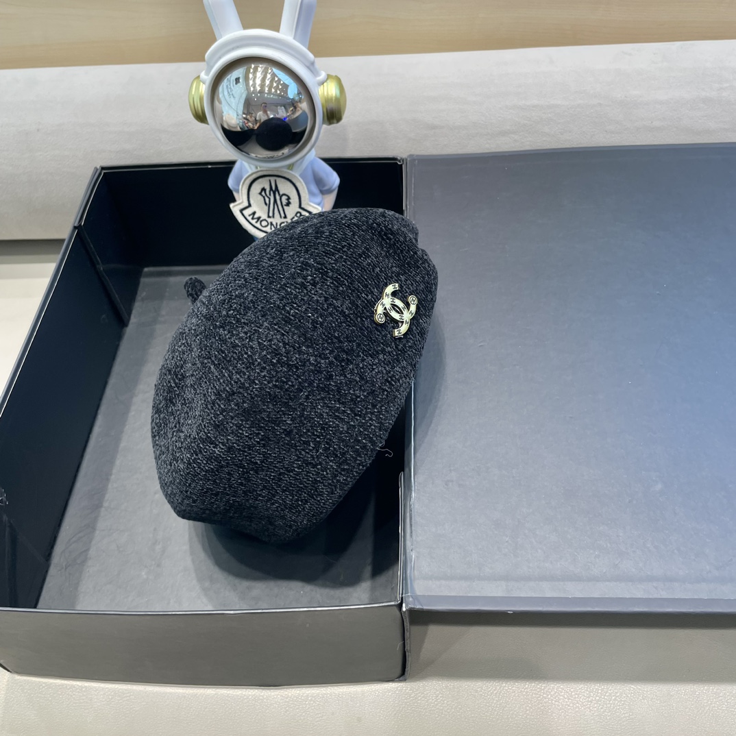 AAA Replica Designer
 Chanel Hats Fall/Winter Collection Vintage