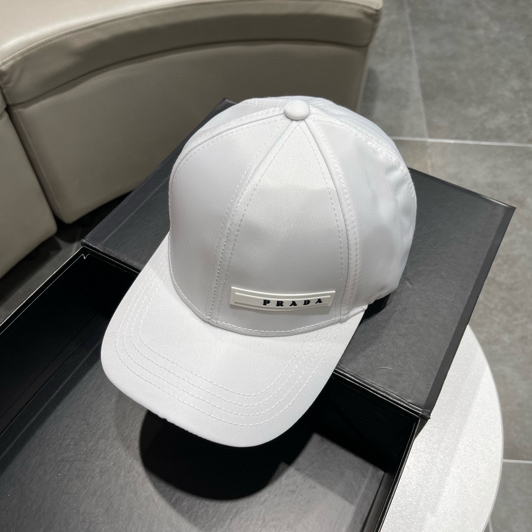 NO:212204,[Prada] New spring and summer big-name baseball caps, new styles are shipped, big-name models are super easy to match, buy them quickly!  Hat fisherman hat baseball hat knit hat, hat, prada, espadrilles, hats19860909【普拉达】春夏新款大牌棒球帽,新款出货,大牌款超好搭配,赶紧入手！帽子渔夫帽棒球帽针织帽,帽子,prada,espadrilles,hats,hat