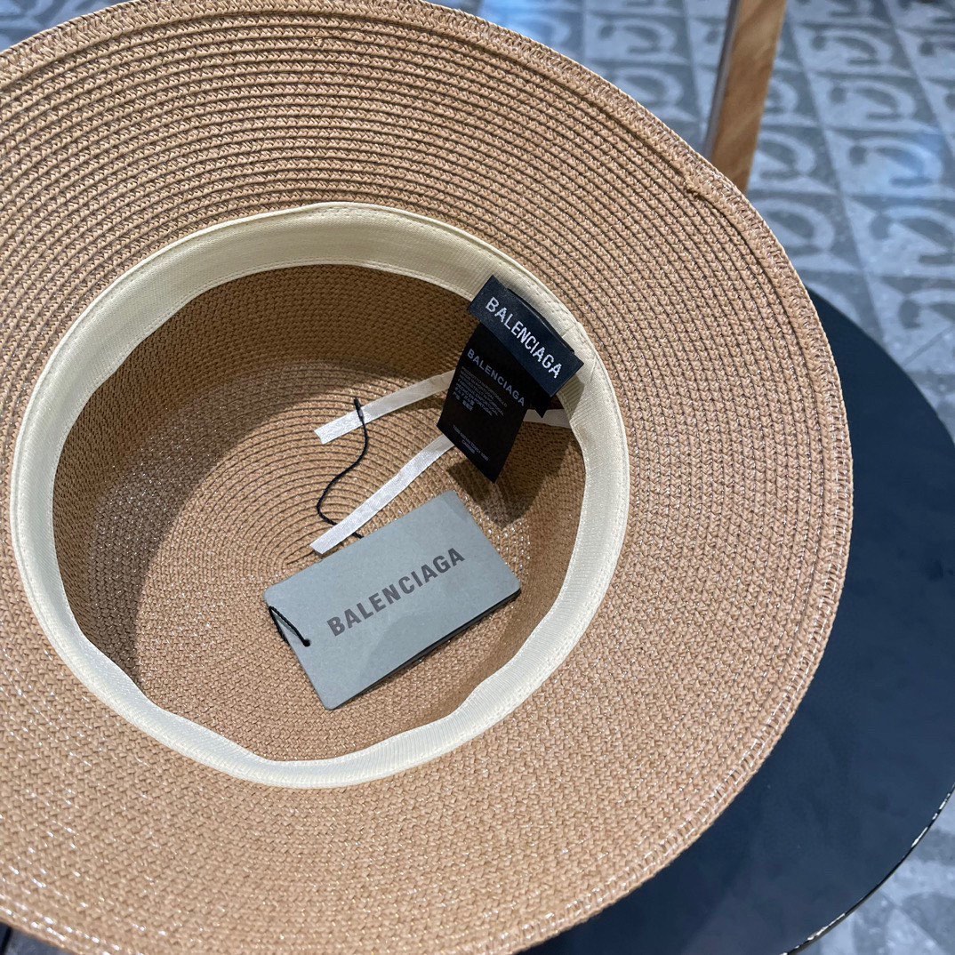  Balenciaga（巴黎世家）2025早春新款韩版休闲时尚，质地硬朗，手感非常好，名媛必备！遮阳帽女