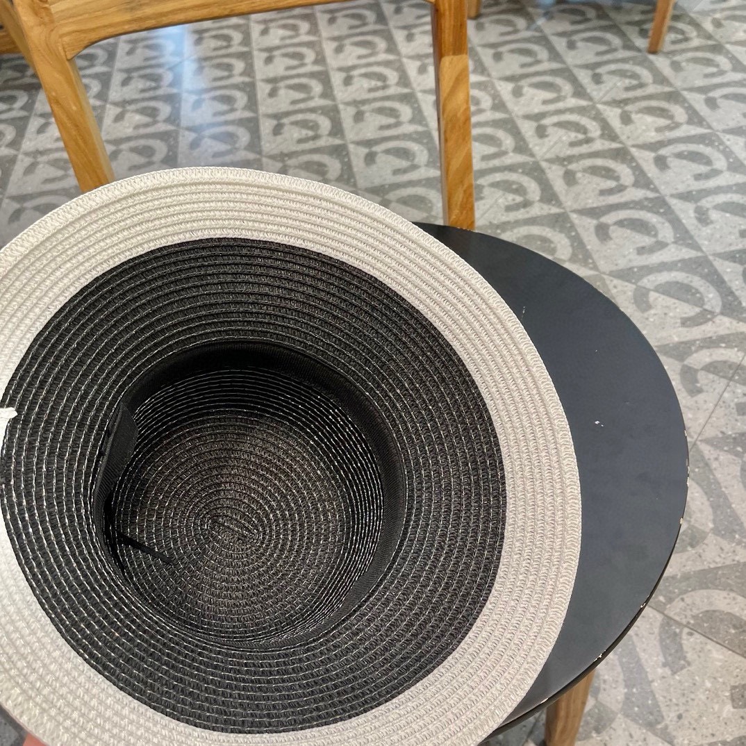 Dior迪奥夏季新款草帽，拼色设计，头围57cm