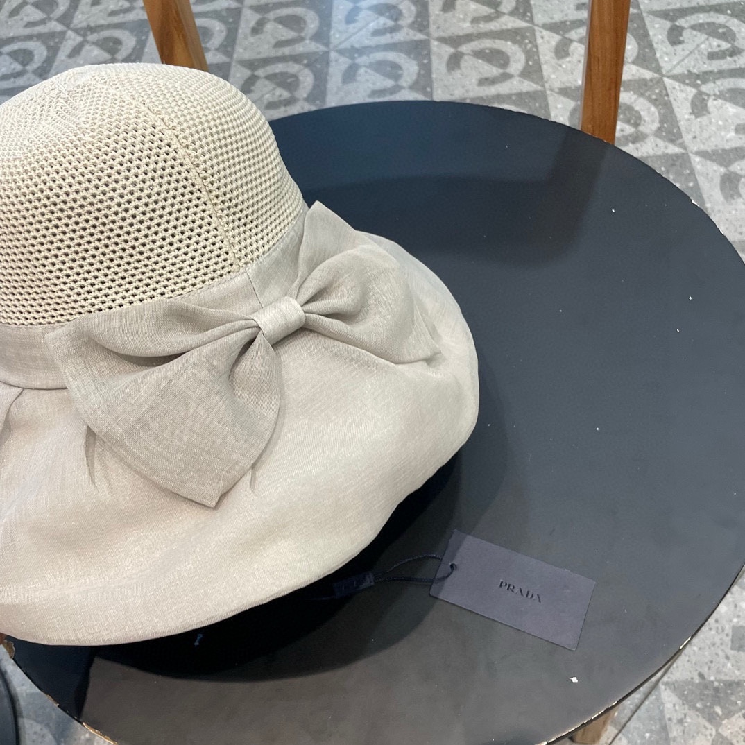  PRADA普拉达 新款大帽檐遮阳帽，渔夫帽，小红书网红爆款 防紫外线大檐遮脸防晒太阳渔夫帽