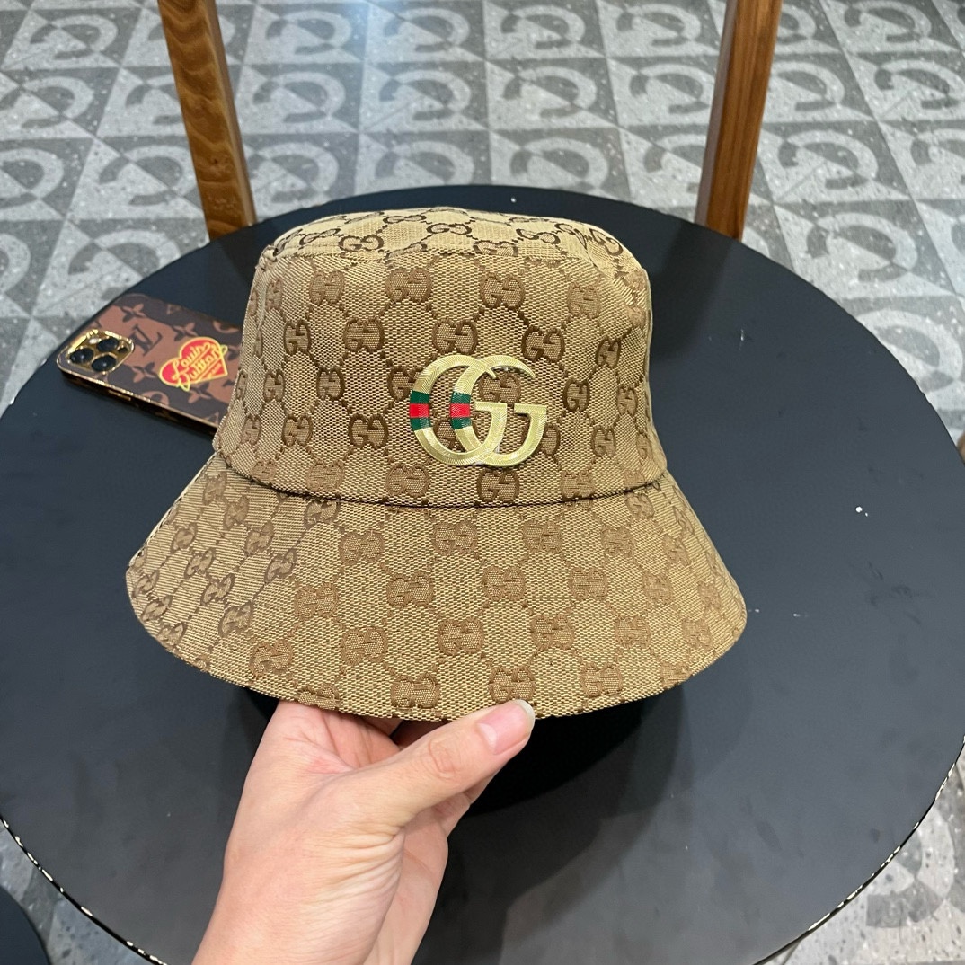   GUCCI古奇渔夫帽👒官网新品Gucci渔夫帽火爆来袭 工艺非常精美 高档大气上档次！低调奢华，方便