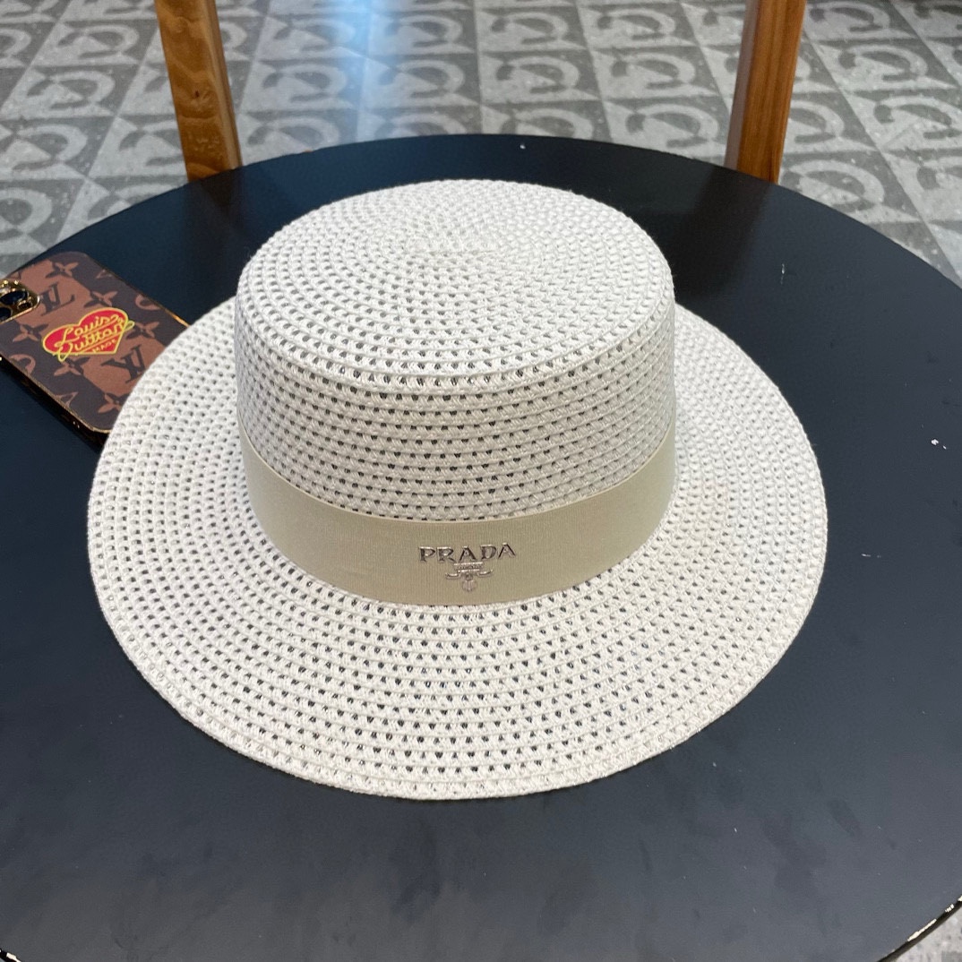  【PRADA普拉达】新款大牌织带镂空平顶草帽，出街必备超好搭配，赶紧入手！