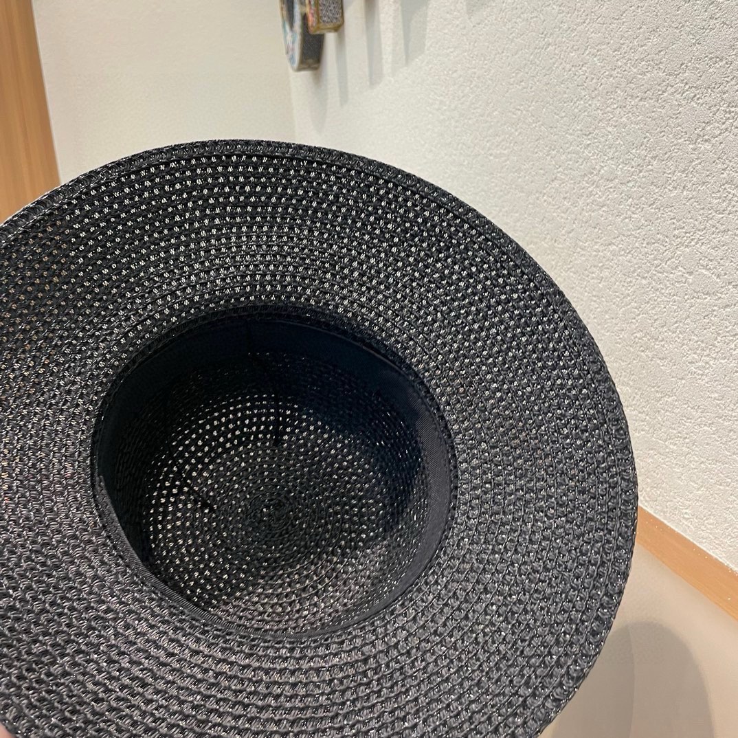 celine赛琳新款镂空草帽，可折叠，轻盈百搭，头围57cm