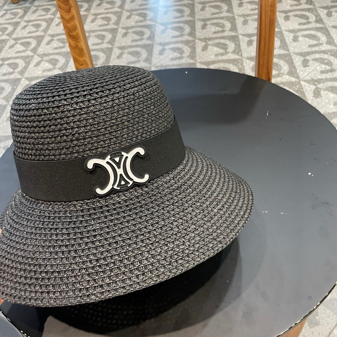 celine赛琳新款镂空草帽，可折叠，轻盈百搭，头围57cm