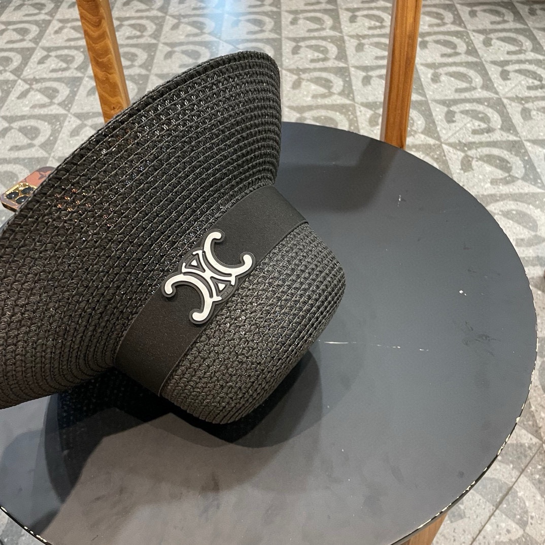 celine赛琳新款镂空草帽，可折叠，轻盈百搭，头围57cm