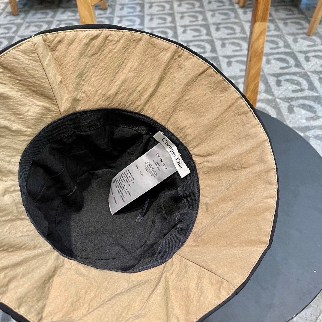  DIOR迪奥 薄款渔夫帽子女款新款夏天透气防晒遮阳帽显脸小户外速干盆帽