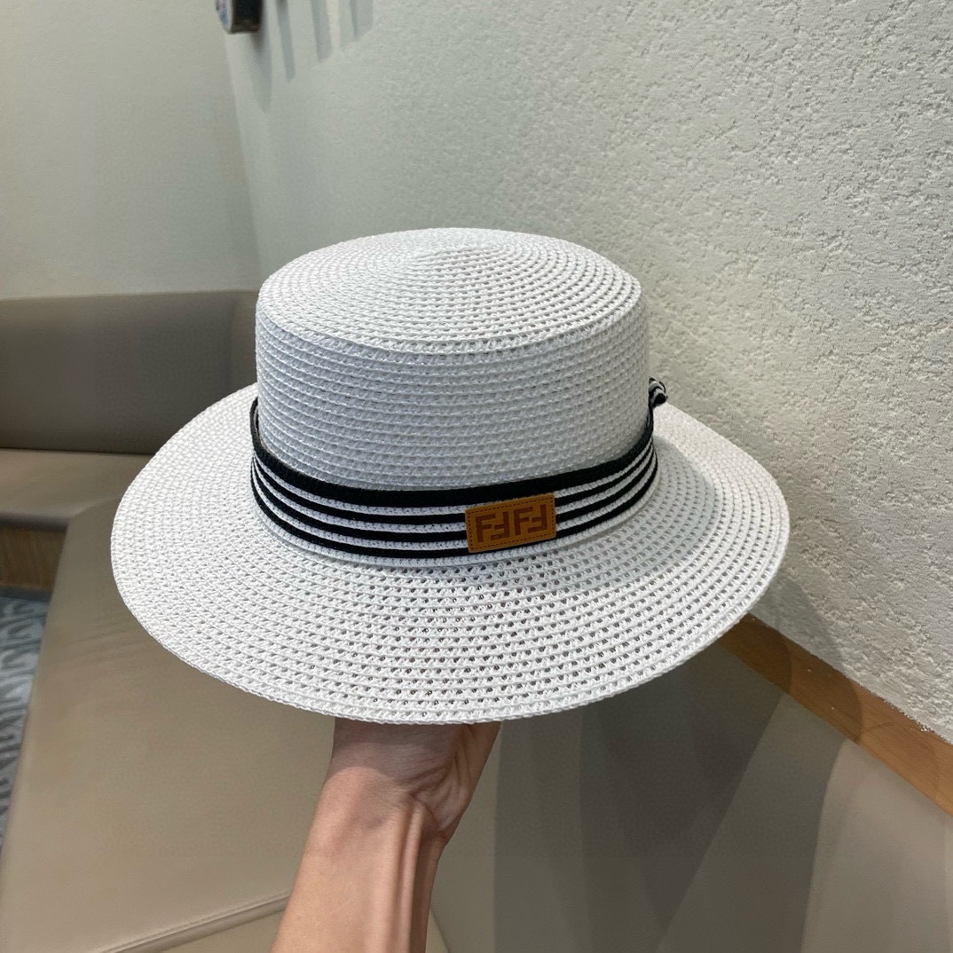 FD芬迪新款草帽，拉菲草制作，拼老花FF面料，名媛必备，头围57cm