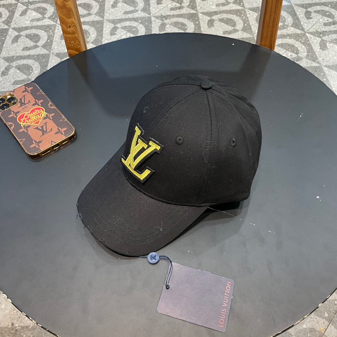 LV路易威登新款原单棒球帽， 暗纹印花，专柜1:1开模订制，原版牛津布料+头层牛皮，纯棉内里，轻盈透气！