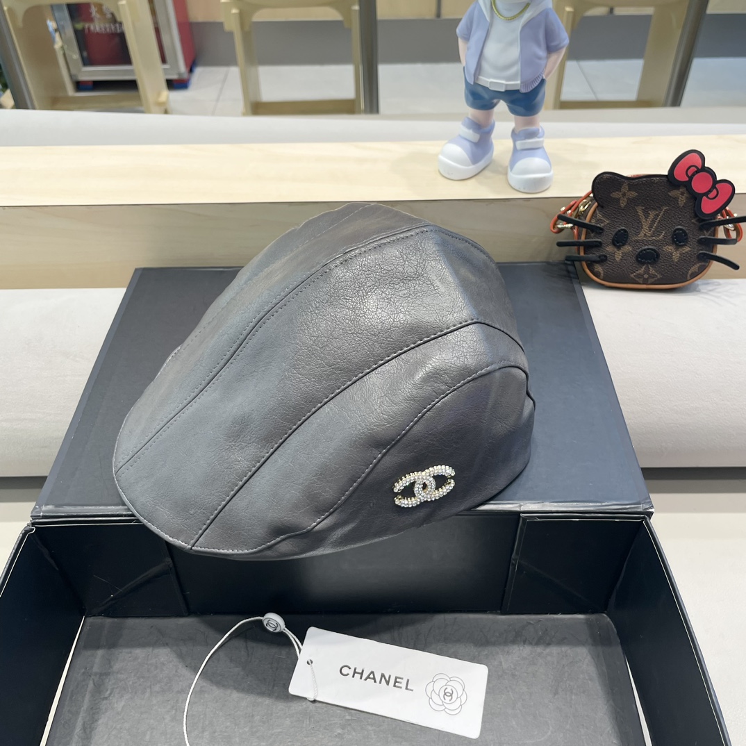 Gorro de estilo Chanel de PU para mujer, nuevo otoño 2024, estilo inglés de repartidor de periódicos, retro y versátil,…