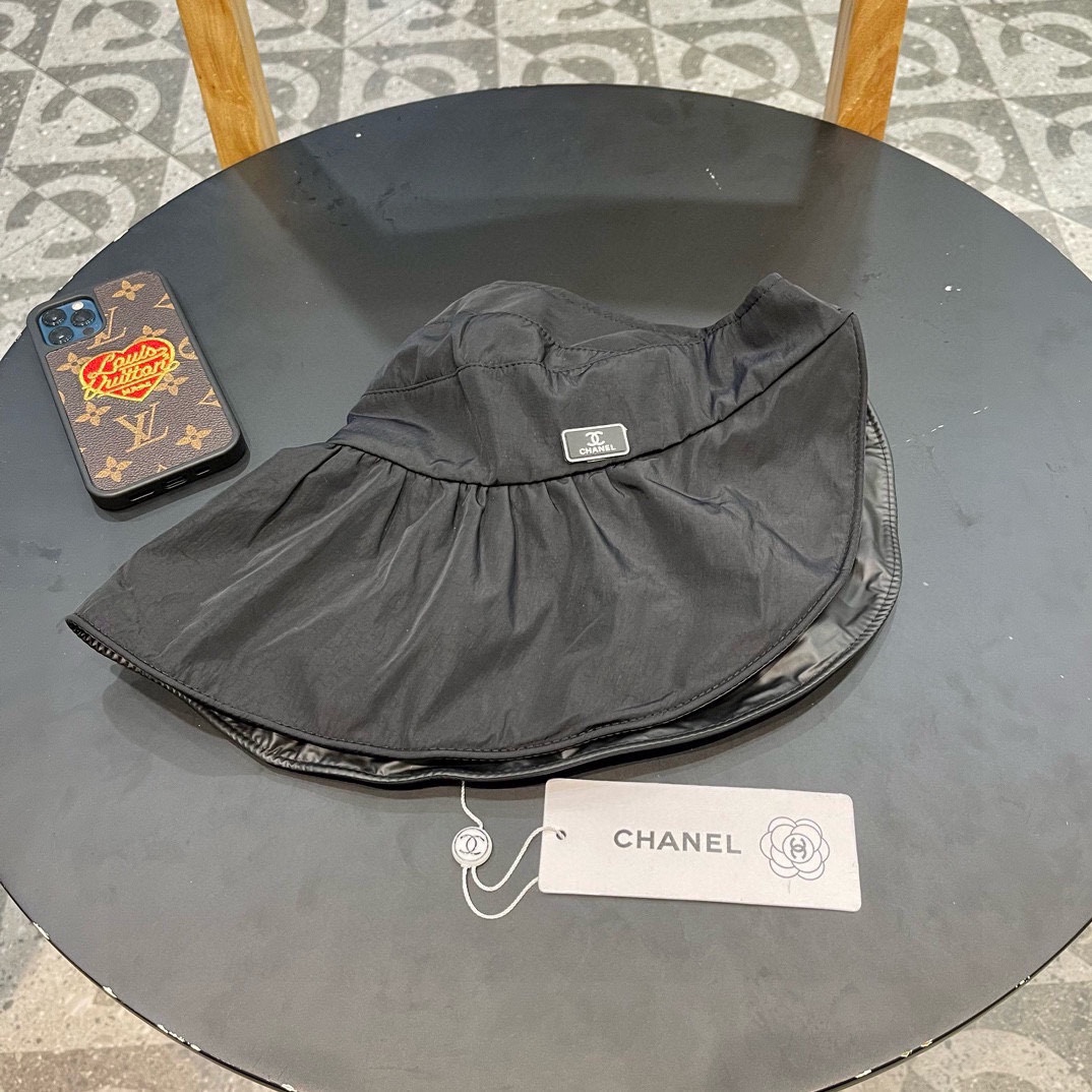 香奈儿 国风面料遮阳帽，蝴蝶结空顶渔夫帽，简约百搭，头围57cm70香奈儿 国风面料遮阳帽，蝴蝶结空顶渔