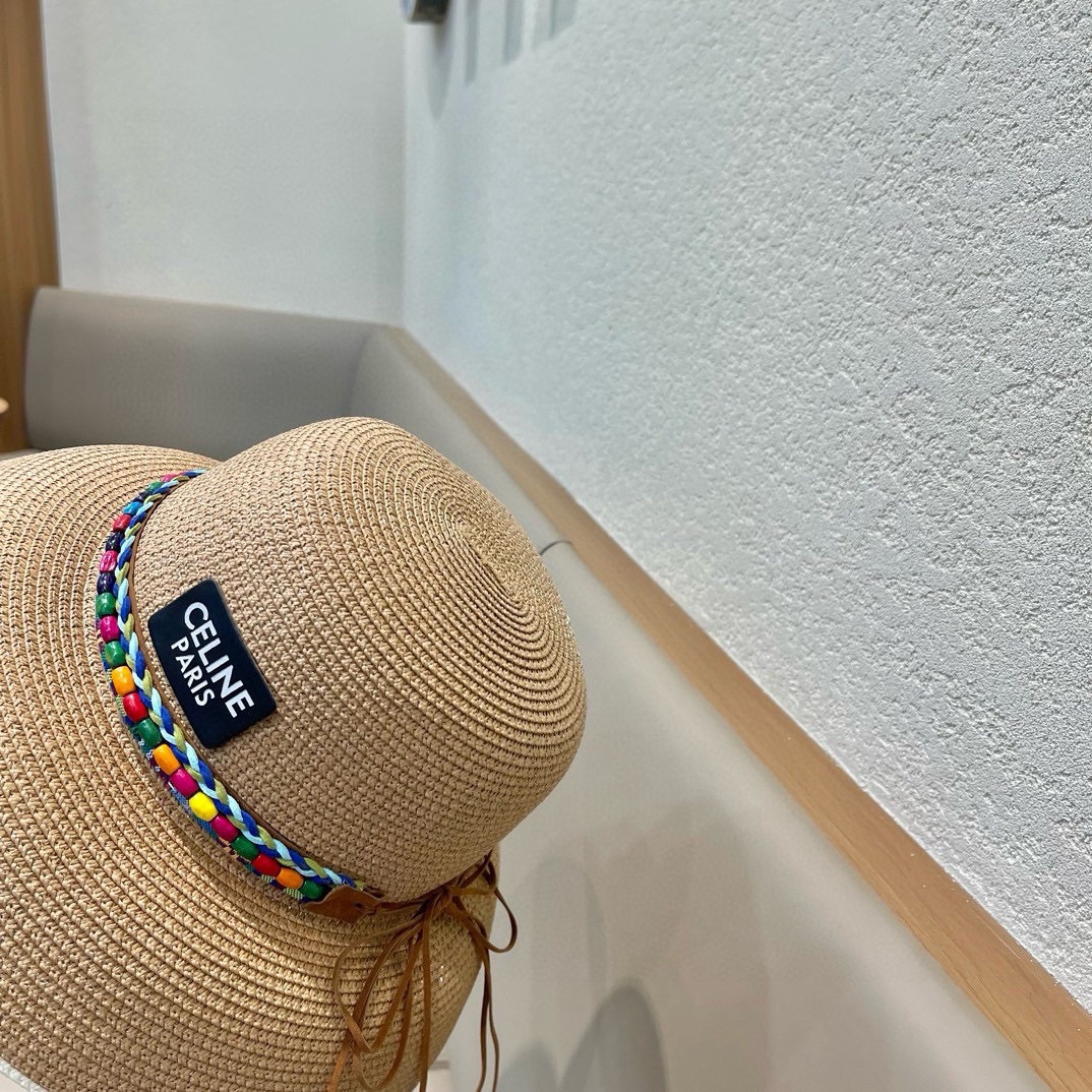 【赛琳】2026的新款草编遮阳草帽盆帽🤩沙滩风，简约大方，百搭单品～出街首选，新款帽型超美腻，新品上架
