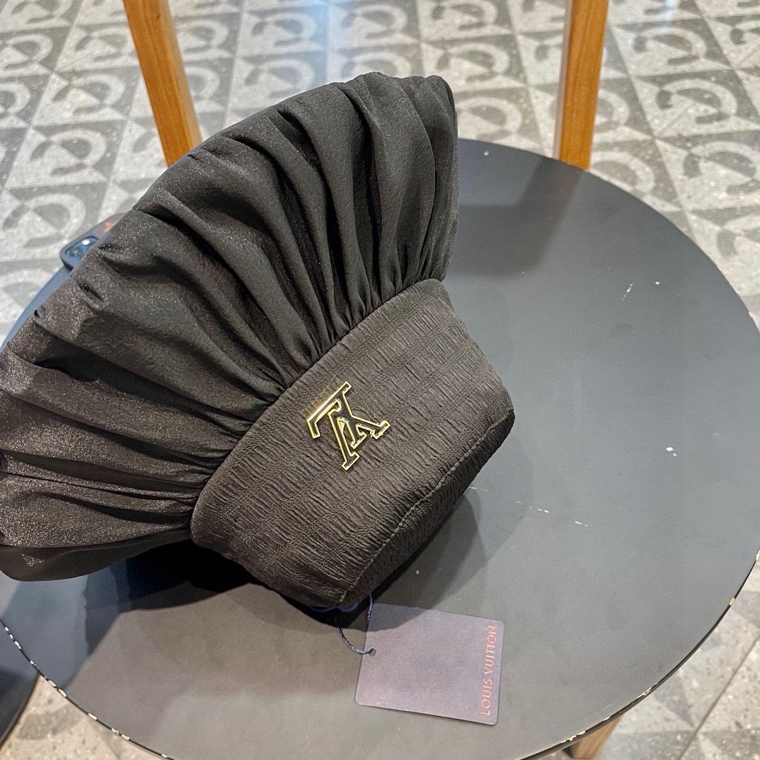  LouisVuitton🧢路易威登新款渔夫帽女夏气质大檐显脸小度假海边沙滩防晒太阳帽