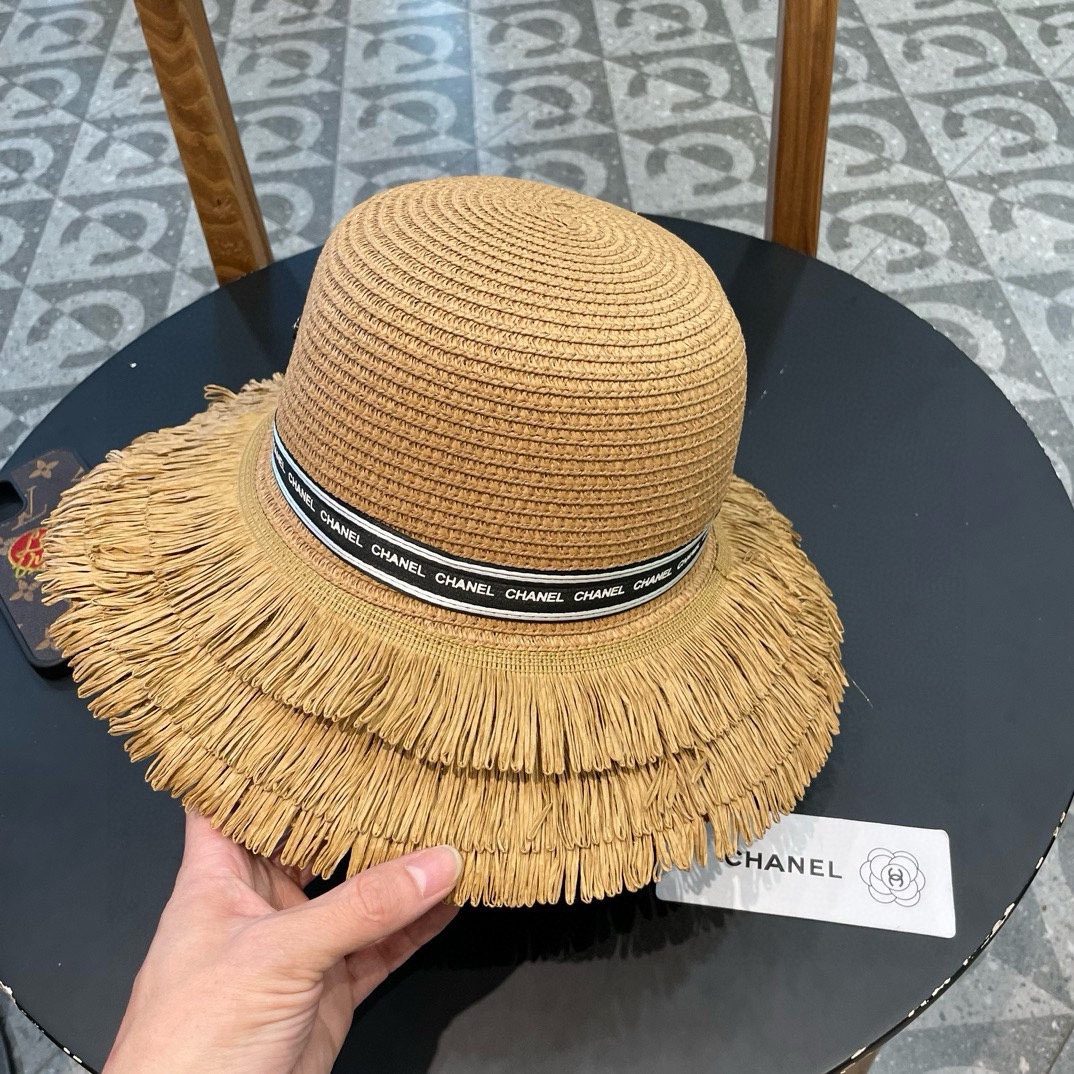 【CHANEL香奈儿】新款大牌小香风流苏盆帽草帽 夏天海边首选～新款材质编织而成～质感满分💯