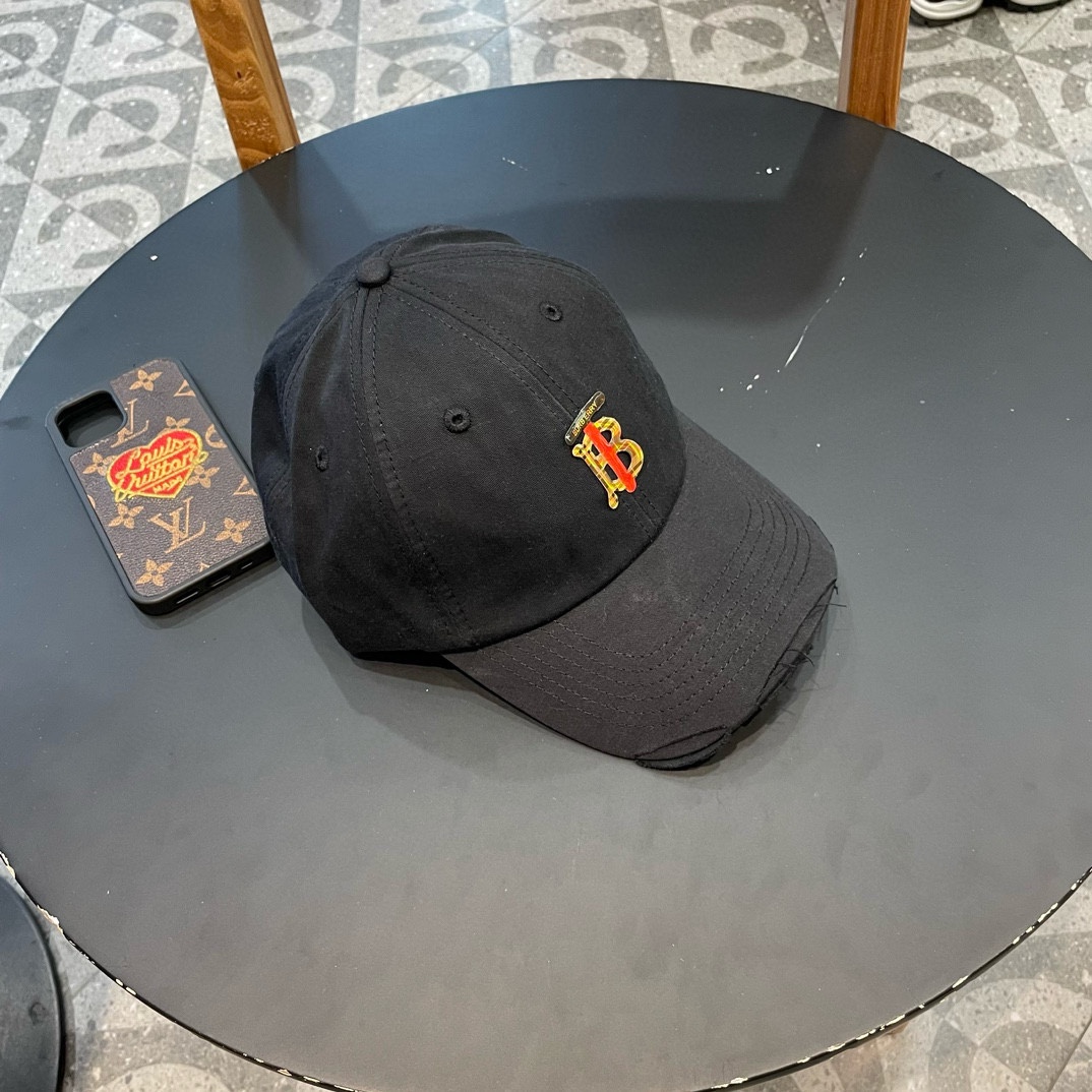   BURBERRY巴宝莉 经典网官新款经典棒球帽，简约尚时风，男女同款！高质品，尊享品质感！