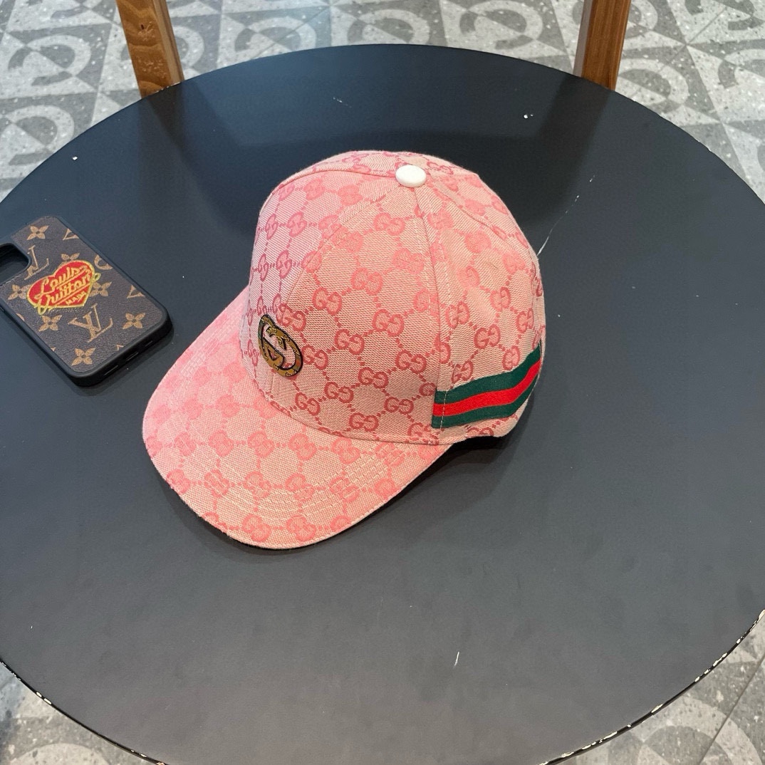  Gucci(古奇)经典原单棒球帽，小双G牛皮拼接，11开模订制，质量超赞！帽檐头层牛皮压花，质量极好！