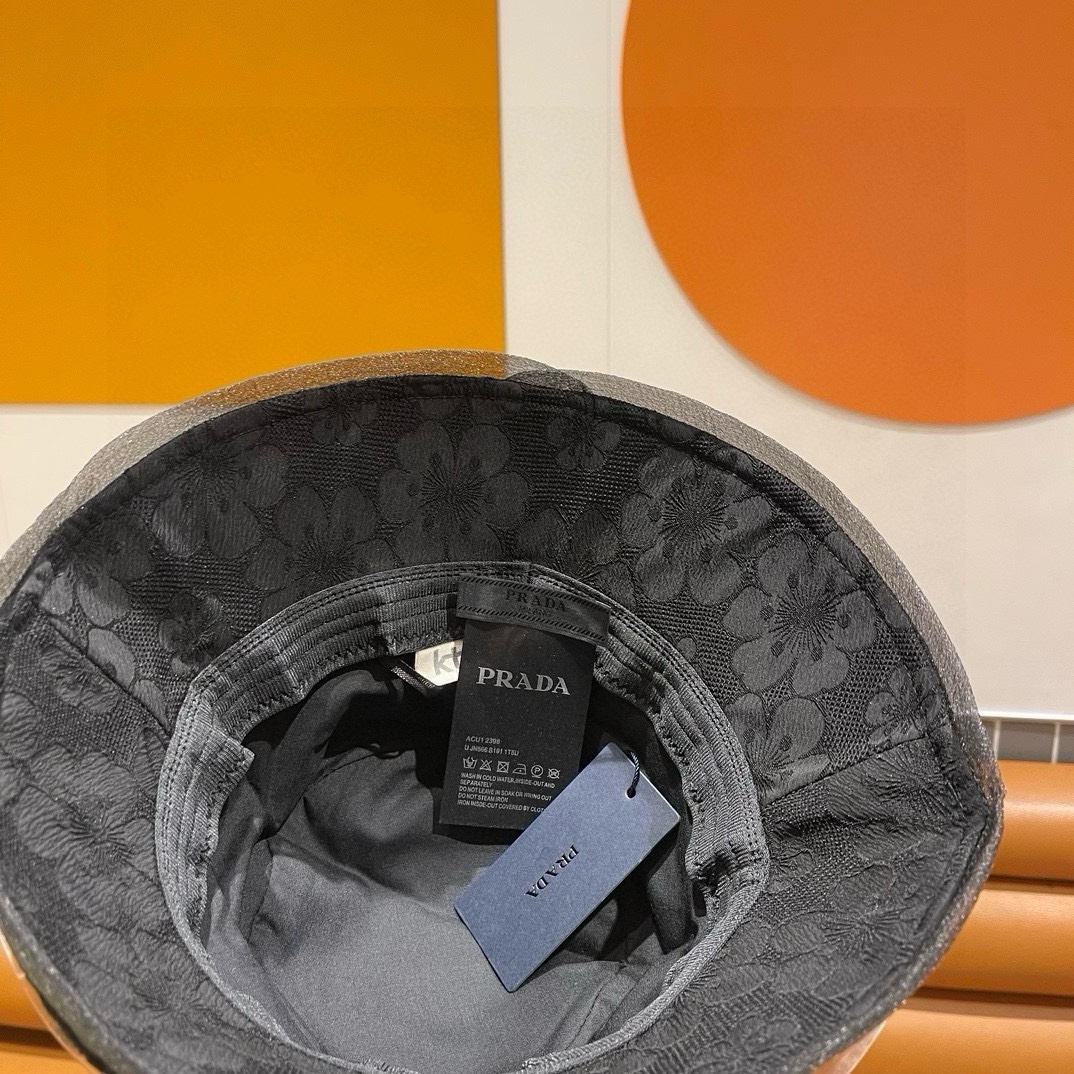    普拉达Prada 早春新款渔夫帽 全新立体，精致无暇！做工细致，独家实物拍摄 男女通用
