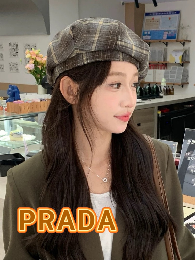 NO:214320,【Prada】At the beginning of autumn plaid new internet celebrity beret new shipment, big brand models are super easy to match, hats, fisherman hats, baseball hats, knit hats, hats, prada, espadrilles, hats19860909【普拉达】早秋格子新款网红贝雷帽新款出货,大牌款超好搭配,帽子渔夫帽棒球帽针织帽,帽子,prada,espadrilles,hats,hat