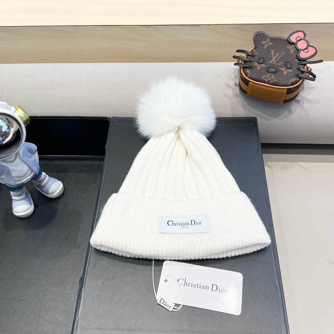 NO:214335,Dior knitted hat for women in autumn and winter real fox wool ball wool hat for cold winter thick warm ear protection Korean style versatile hat fisherman hat baseball hat knitted hat, hat, dior, espadrilles, hats19860909Dior针织帽子女秋冬季真狐狸毛球毛线帽防寒冬天加厚保暖护耳韩版百搭帽子渔夫帽棒球帽针织帽,帽子,dior,espadrilles,hats,hat