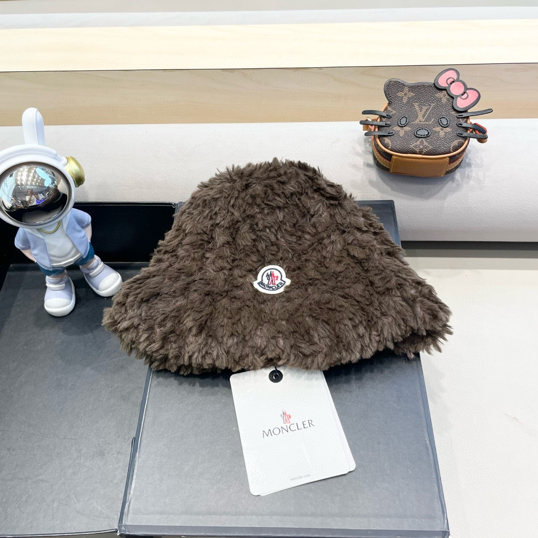NO:214313,Moncler plush fisherman hat for women in autumn and winter warm head-showing face small retro white wool hat big head knit hat fisherman hat baseball hat knit hat, hat, christian louboutin, espadrilles, hats19860909moncler毛绒渔夫帽女秋冬季保暖包头显脸小复古白色毛毛帽子大头围针织帽帽子渔夫帽棒球帽针织帽,帽子,christian louboutin,espadrilles,hats,hat
