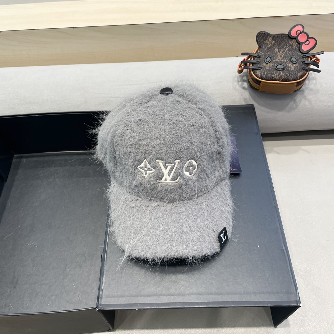 NO:214274,LV Louis Vuitton rabbit hair baseball hat women autumn and winter Korean internet celebrity versatile warm plush baseball hat trendy hat fisherman hat baseball hat knit hat, hat, louis vuitton, louis vuitton, espadrilles, hats19860909LV路易威登兔毛棒球帽女秋冬韩国网红百搭保暖毛绒鸭舌帽子潮帽子渔夫帽棒球帽针织帽,帽子,louis vuitton,louis vuitton,espadrilles,hats,hat