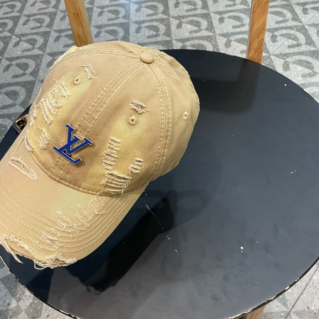  LV(路易威登)2025新款原单破洞棒球帽，专柜11开模订制质量超赞，基础头围57 可调节。